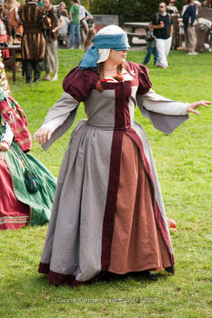 Renaissance faire household dress