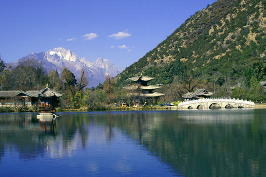 Jade Dragon Snow Mountain