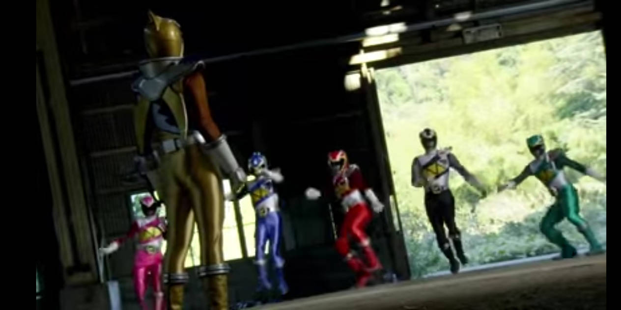 Power Rangers Ultra Dino Charge Golden Mercenary by PowerrangersYay on ...