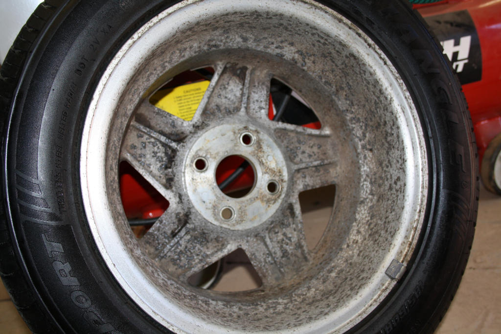 my cars wheel, inside by leetghostdriver on DeviantArt