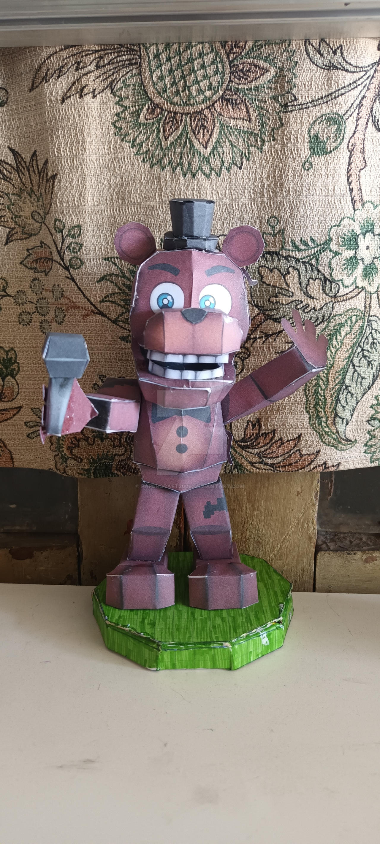 Papercraft Fnaf world Adventure Withered Freddy by Papercraft2009 on ...
