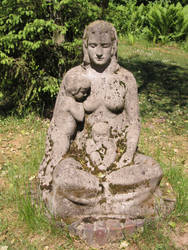 ValerianaSTOCK Sculpture Johann Bossard Mother