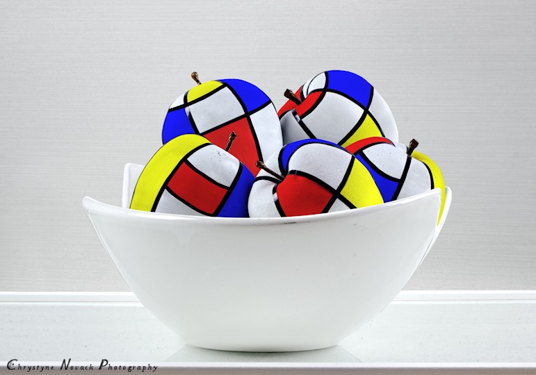 Mondrian's Apples