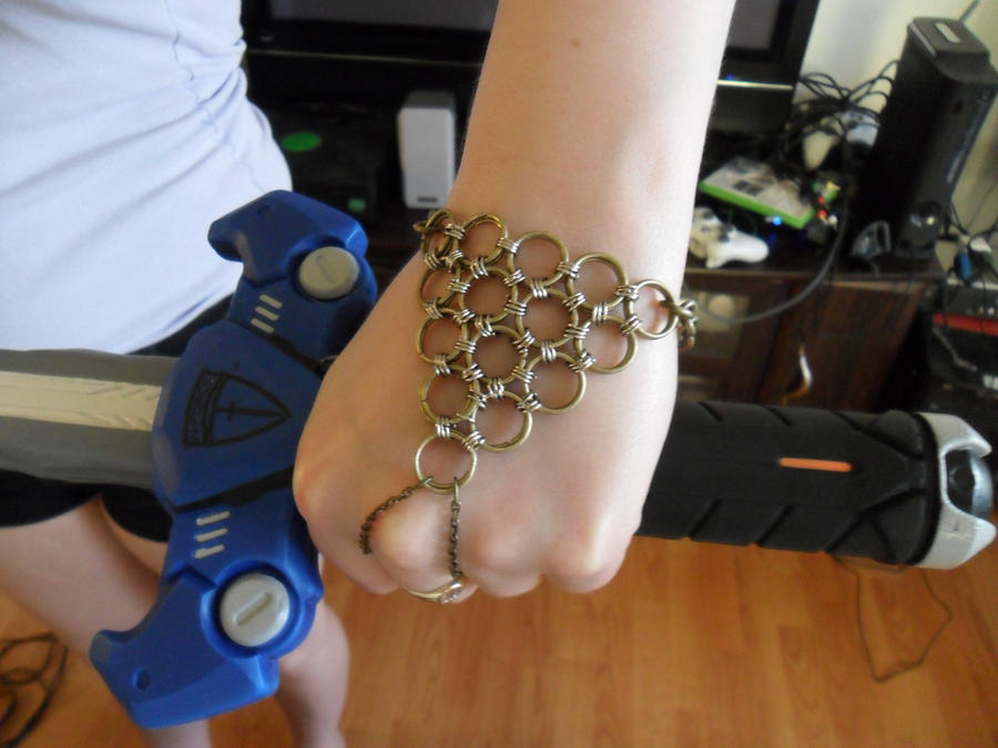 Chainmail Triangle Bracelet by RelicRaider on DeviantArt