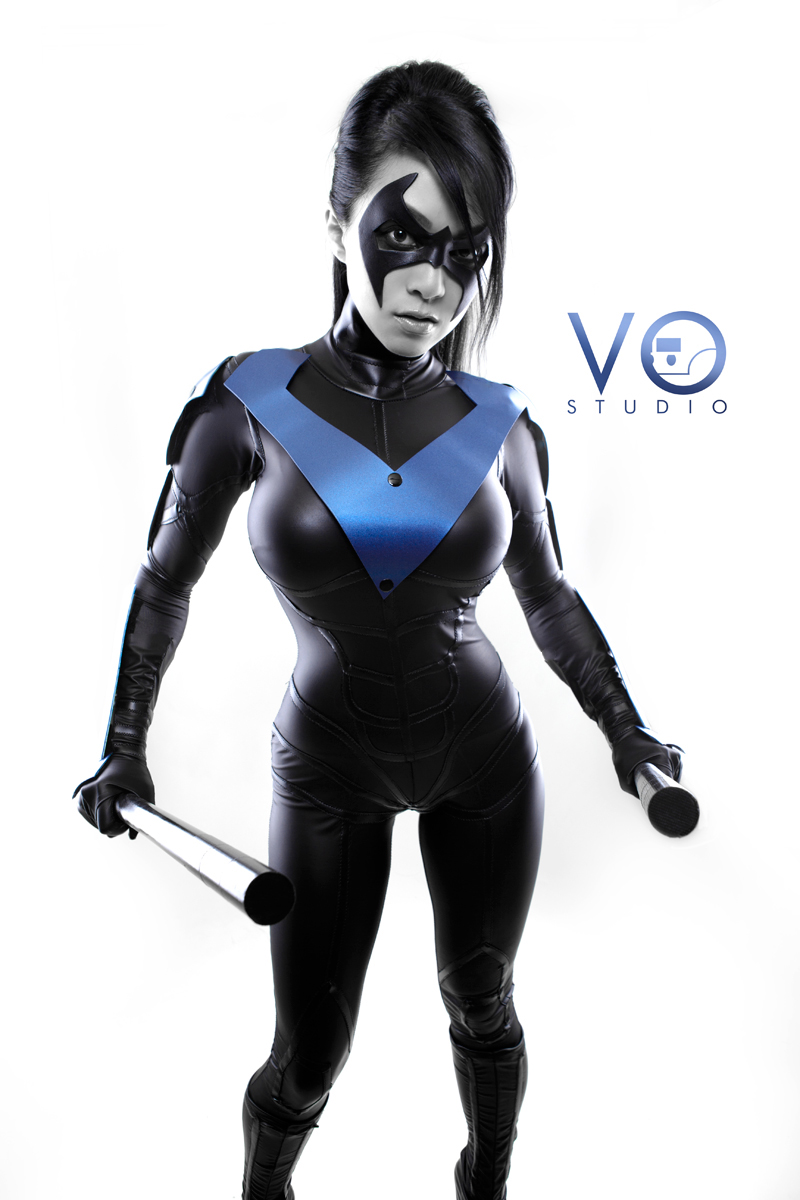 Lady Nightwing Cosplay Batman Arkham City DC