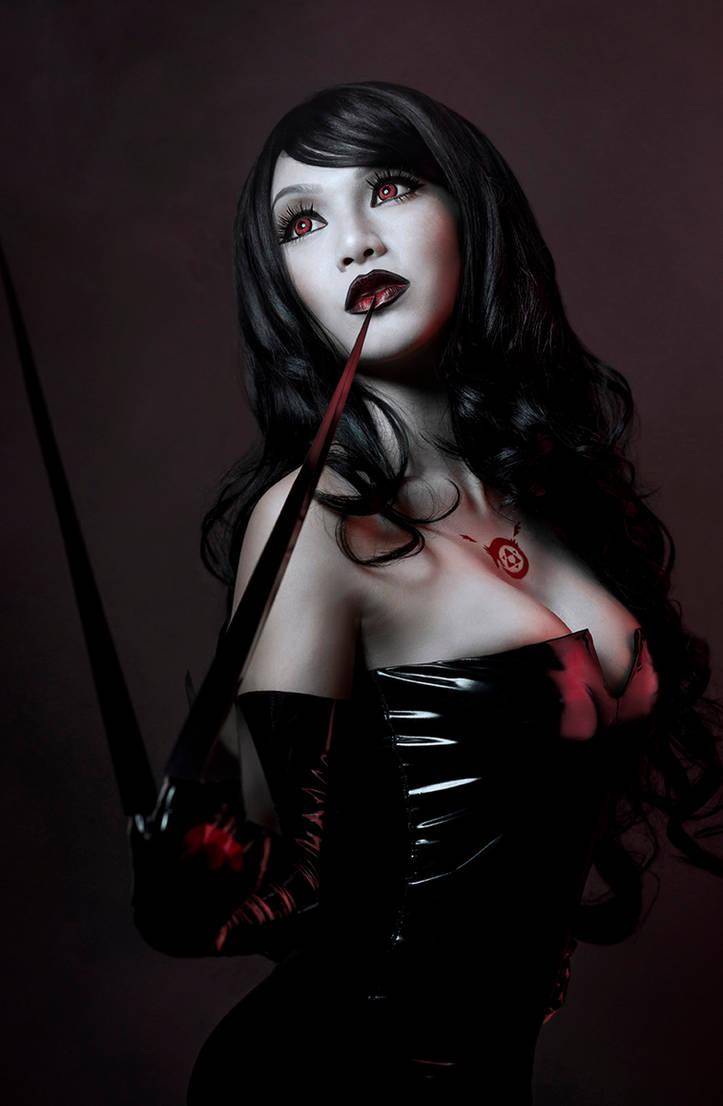 Full Metal Lust by VampBeauty