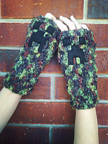 Minecraft Creeper Gloves by ErikaC on DeviantArt