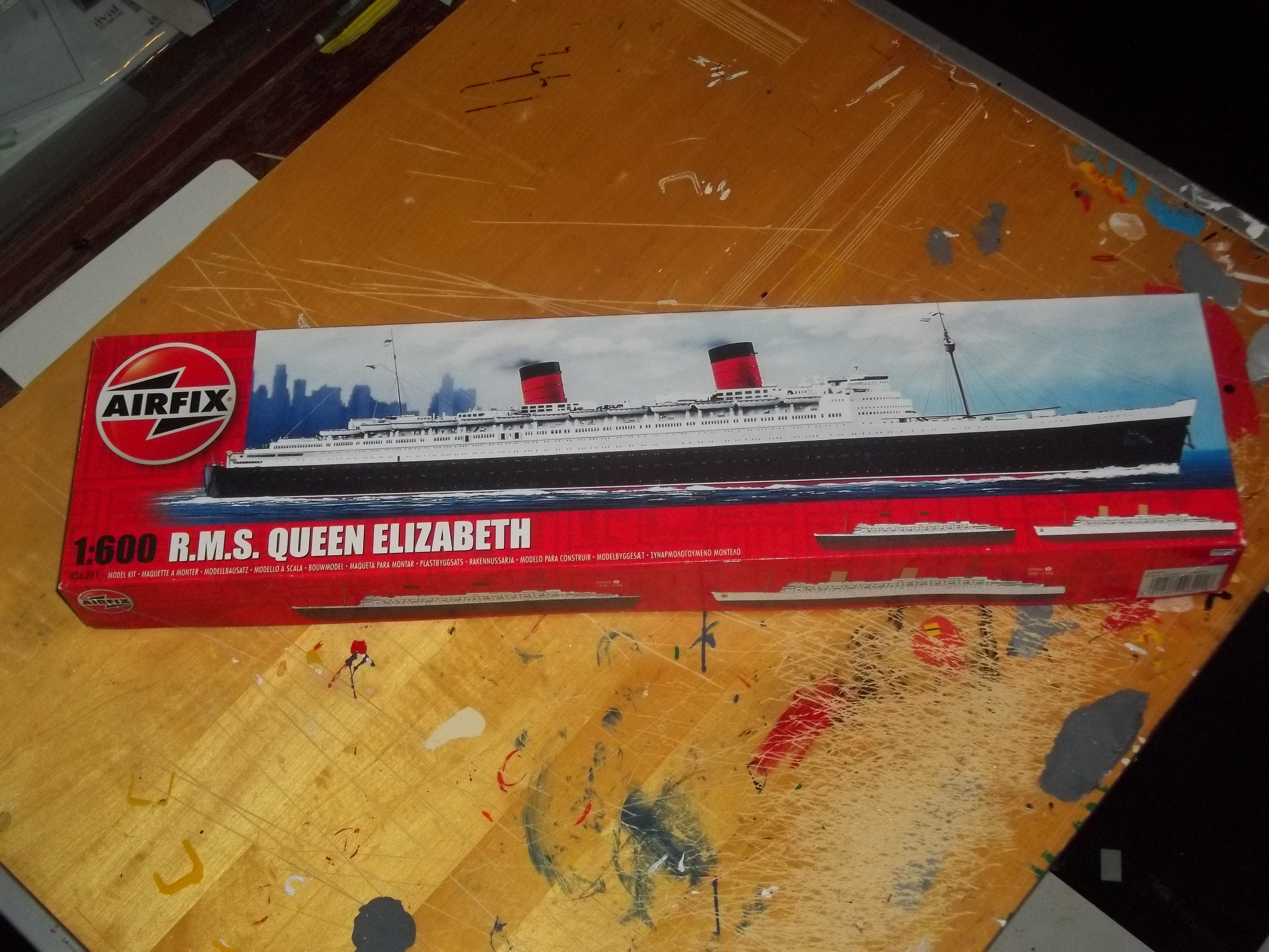 AirFix Queen Elizabeth model