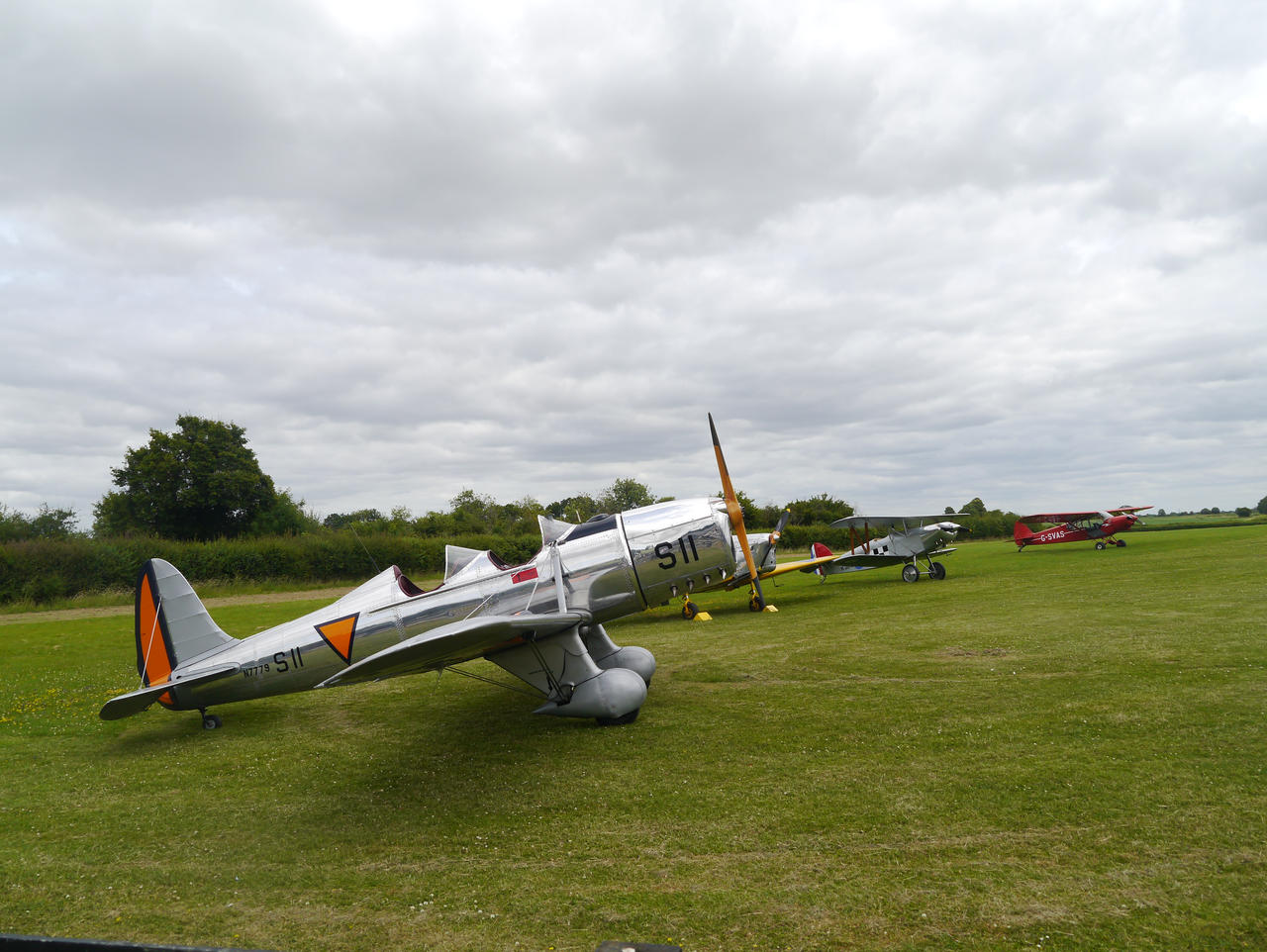 Aircraft Line up by Party9999999 on DeviantArt