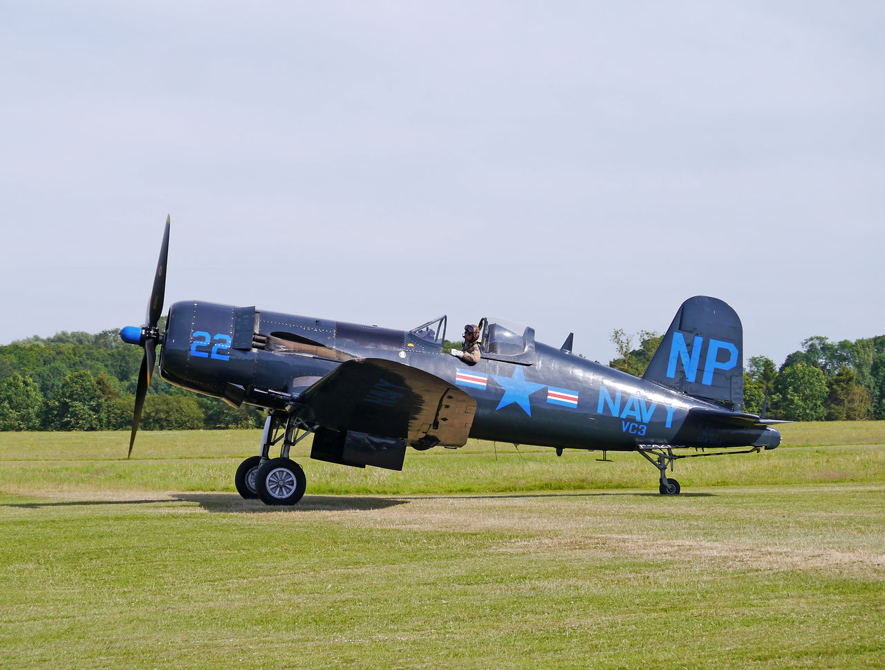 Taxiing Corsair by Party9999999 on DeviantArt
