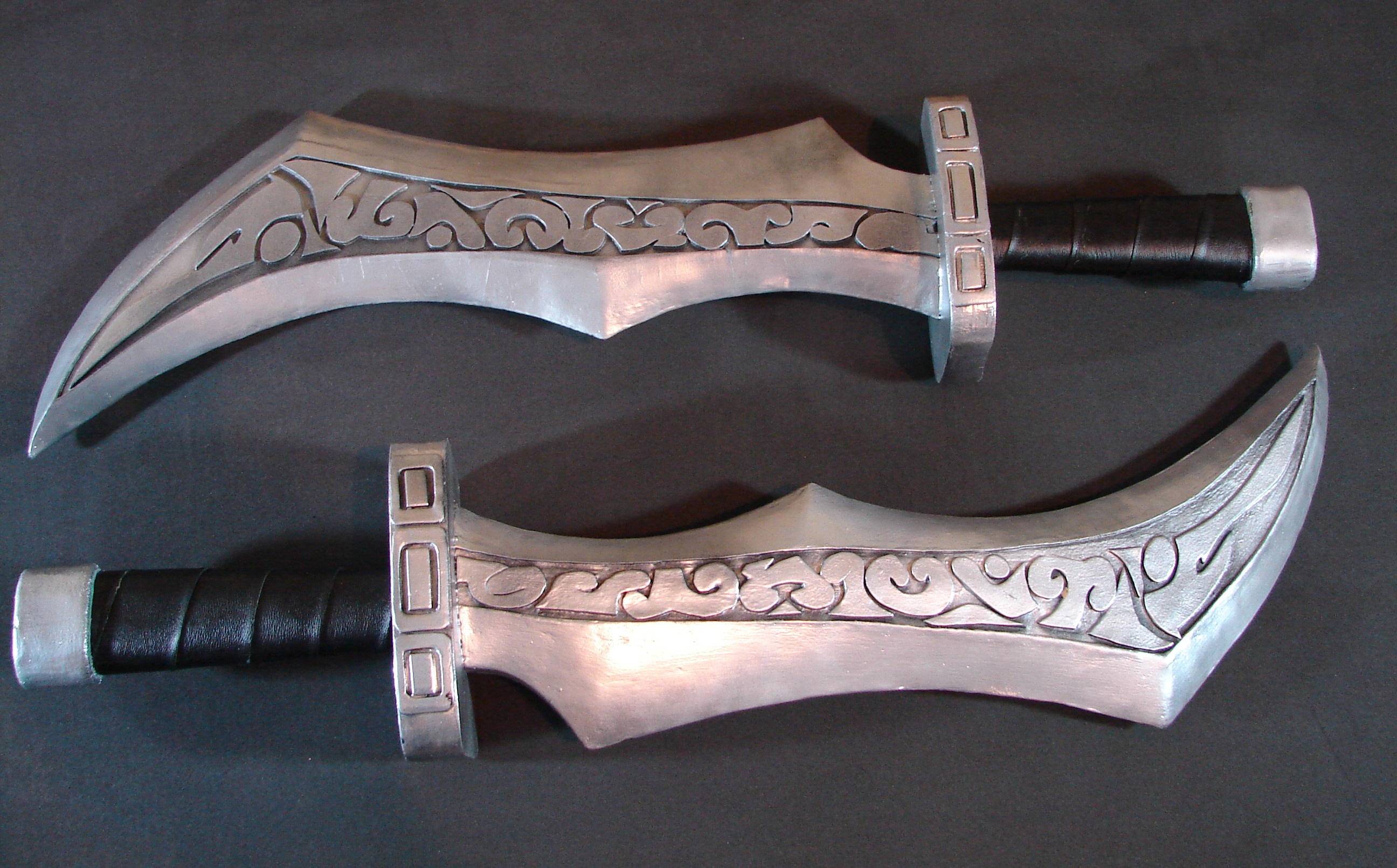 Katarina Daggers EVA foam cosplay props