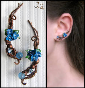 Blue flowers earpins