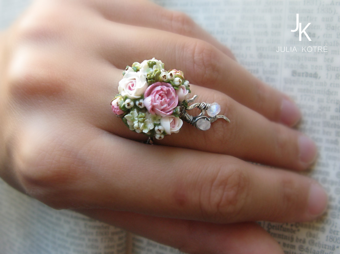 Silver ring Spring melody with miniature flowers