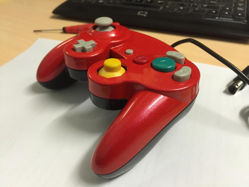 Custom painted GameCube controller by Bscotchmer on DeviantArt