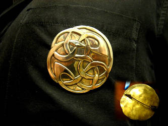 Celtic knot brooch