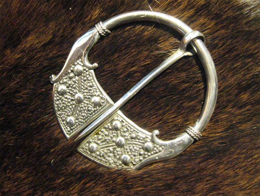 Viking pennanular brooch