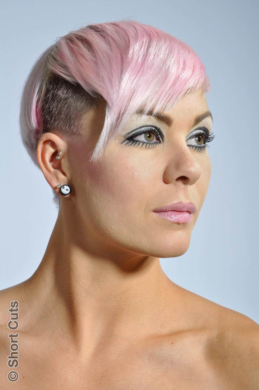 Twinky Twiggy Crossed With Pink For Short Cuts By Make Upartist