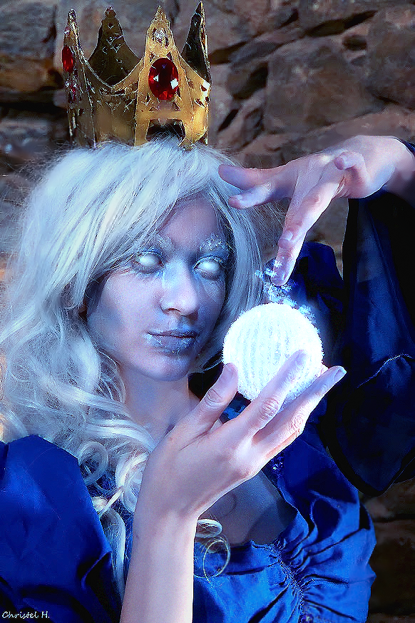 Ice queen by Duess on DeviantArt