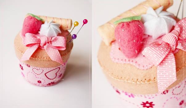 Pink Felt Cupcake