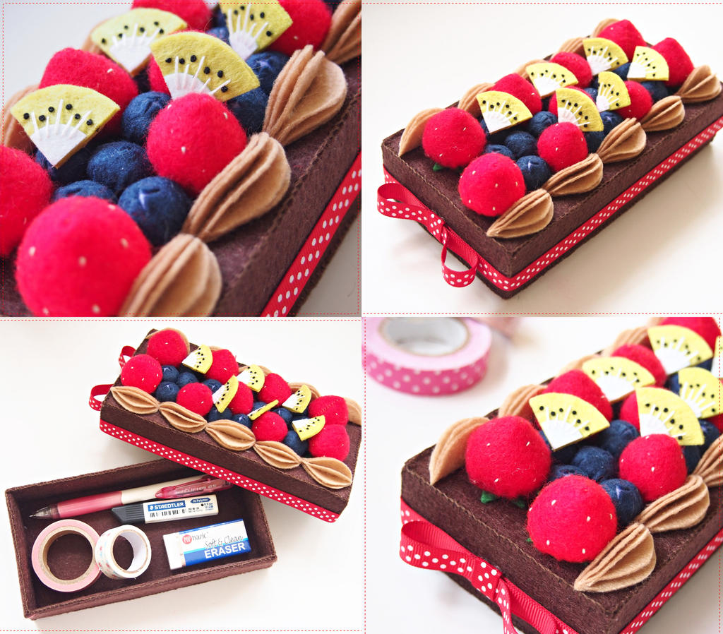 Kiwi and Berries Cake Box