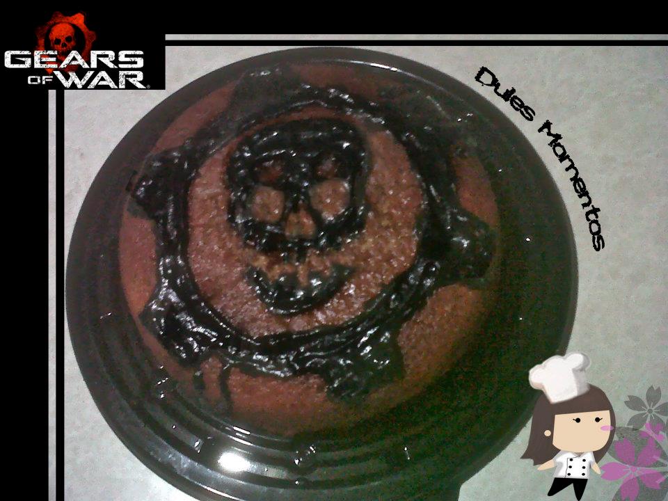 GOW  logo cake