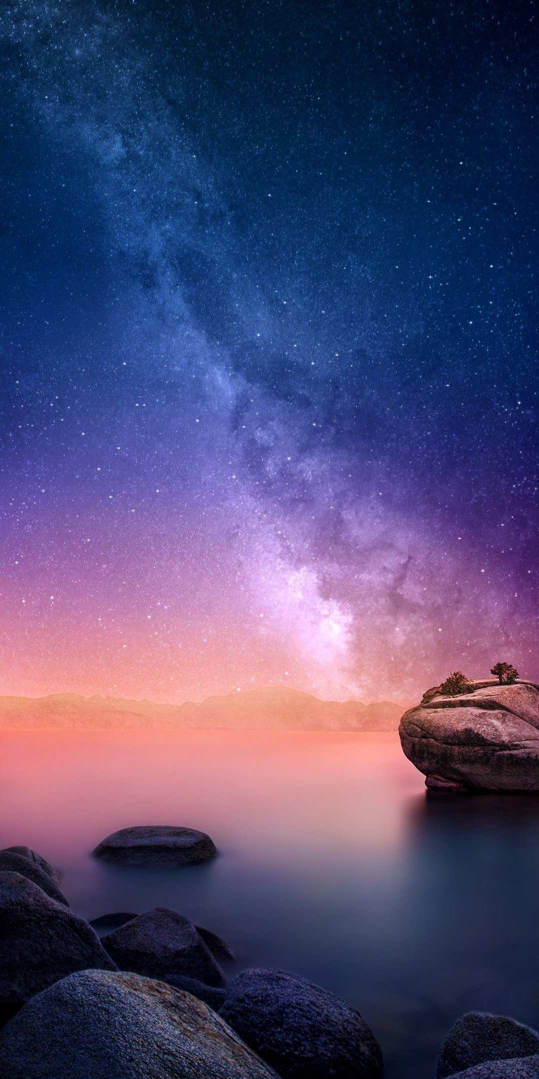 Milky Way Over the Sea Wallpaper 4K