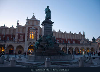 Adam Mickiewicz Monument + Cloth Hall 01