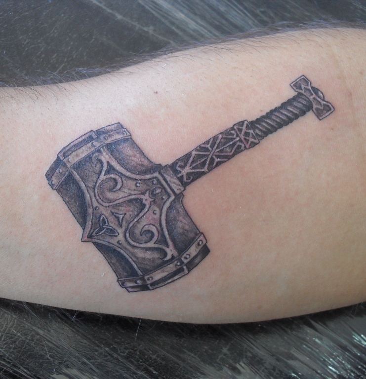 Mjolnir by Juliano-Pereira on DeviantArt Mjolnir by Juliano-Pereira on DeviantArt