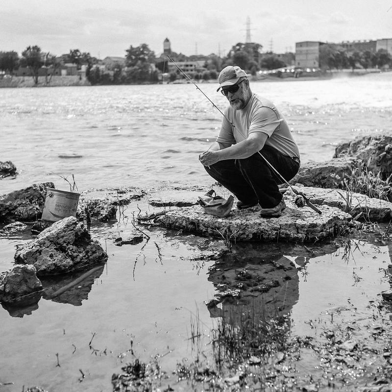 Chatting With a Fisherman