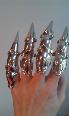 Spiked Claw