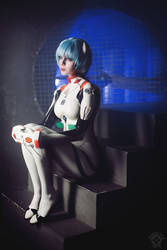 Rei sitting