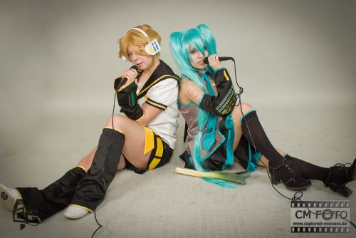 Len Kagamine and Miku Hatsune