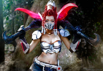 Akali: League of Legends cosplay