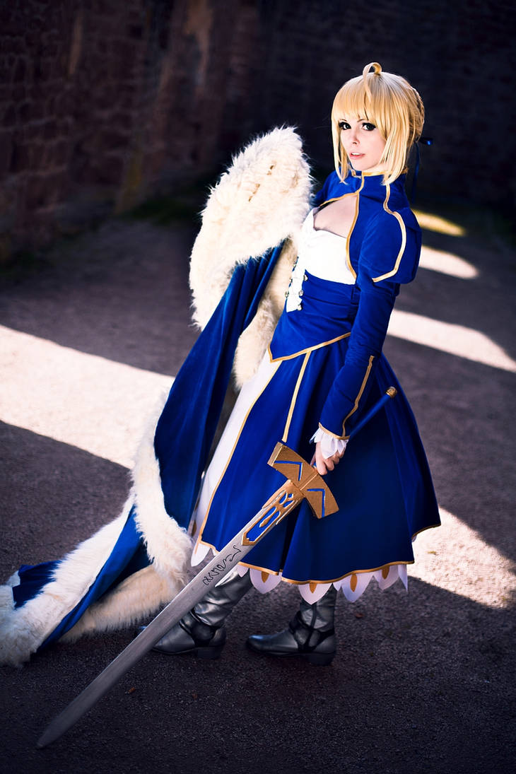 Fate/Stay Night - Saber by Calssara