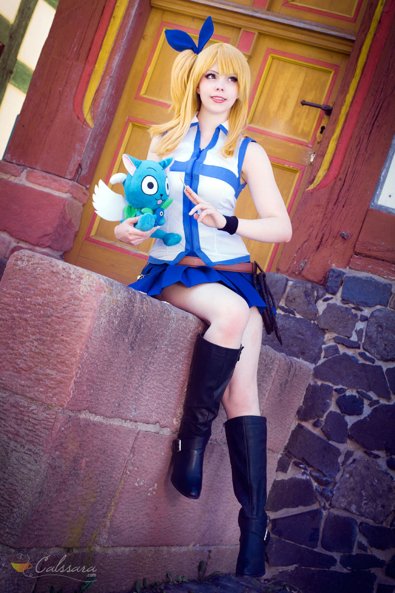 Lucy Heartfilia Cosplay Workout & Guide: Become the Fairy Tail Mage