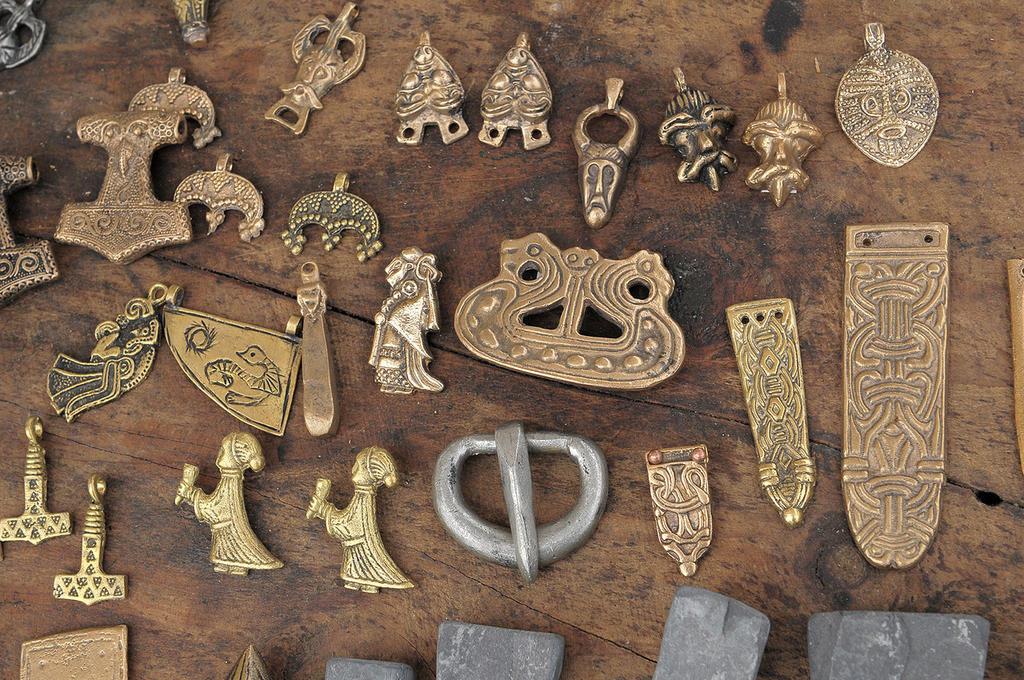 Раскопки викингов в скандинавии Раскопки викингов в скандинавии