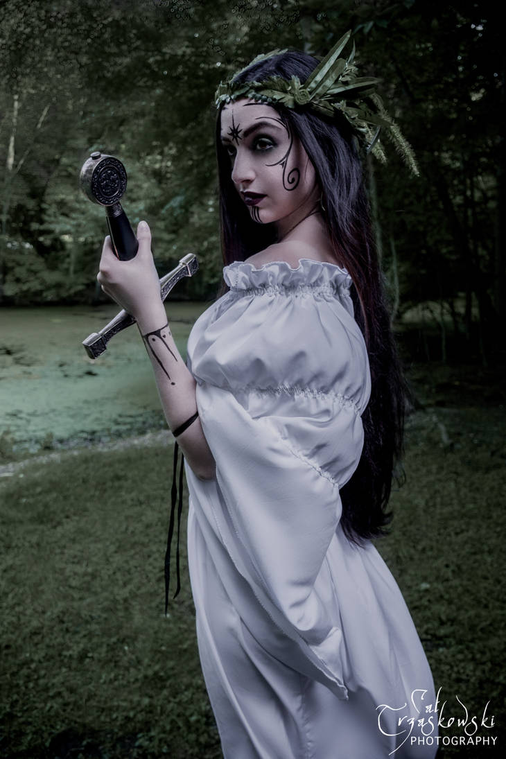Lady of the Lake by TheGhostSiren