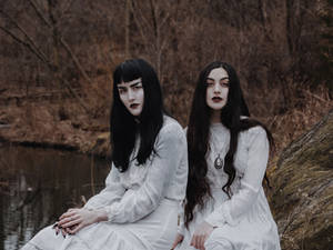 Witch Sisters - Faces