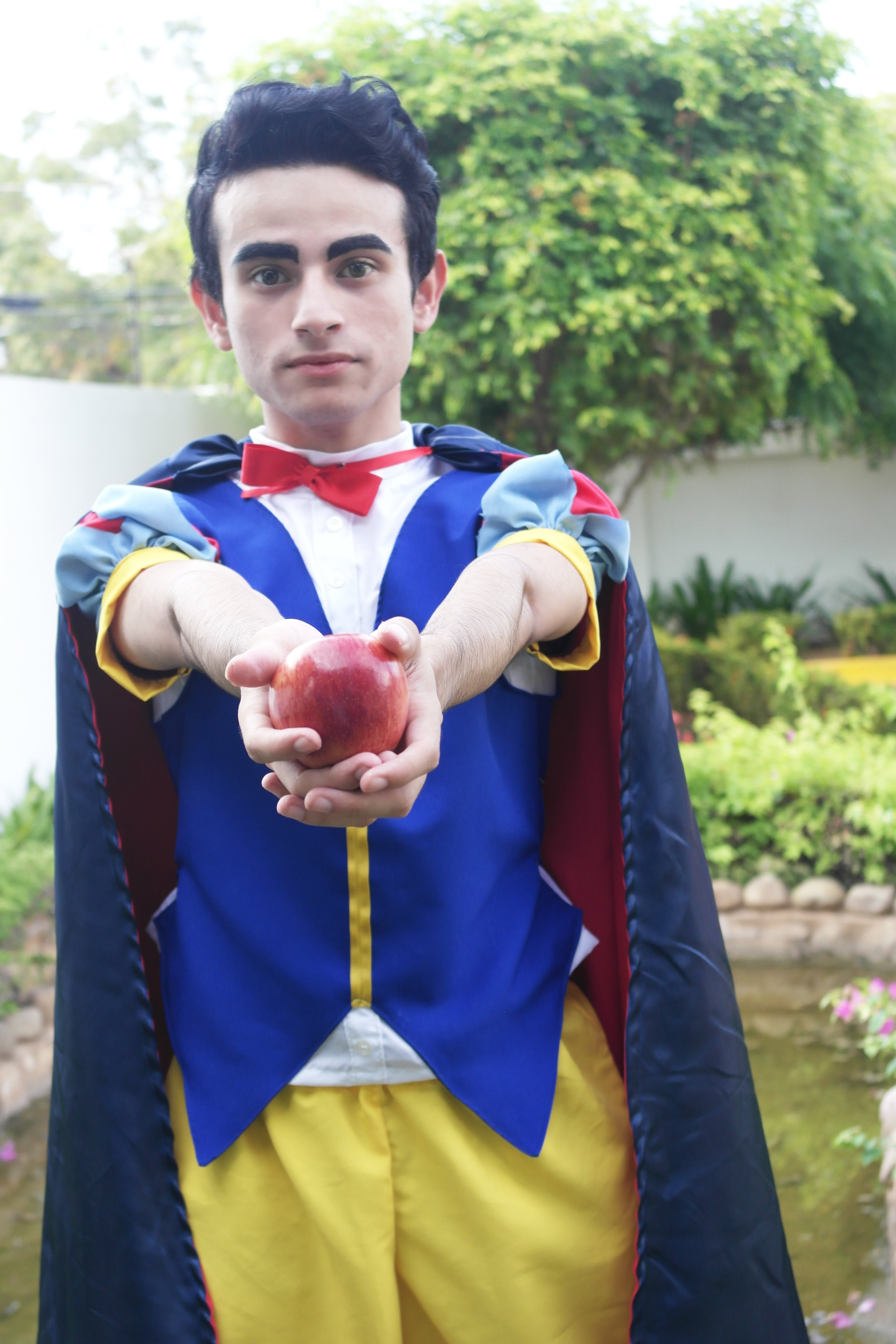 Snow White (Genderbend)