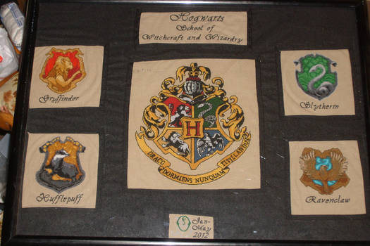 Completed Hogwarts' Crest