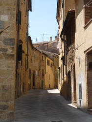 Volterra Street 05