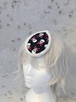 skeleton pink crossbones hair teardrop fascinator
