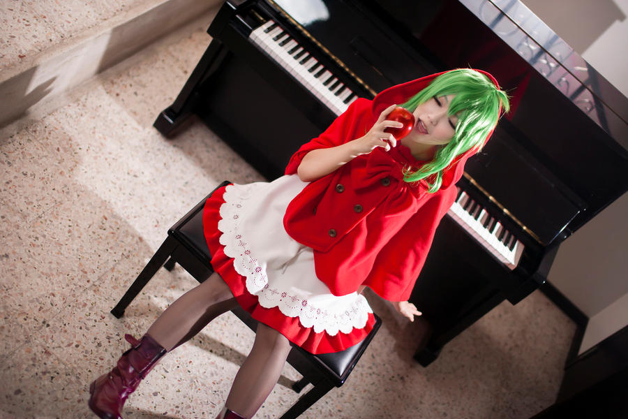 Gumi - Clap Hip Cherry