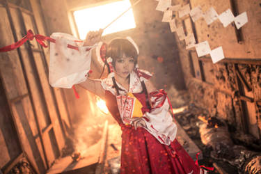 Touhou - Reimu