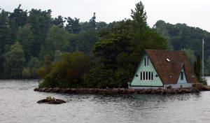 1000 Island Cottage