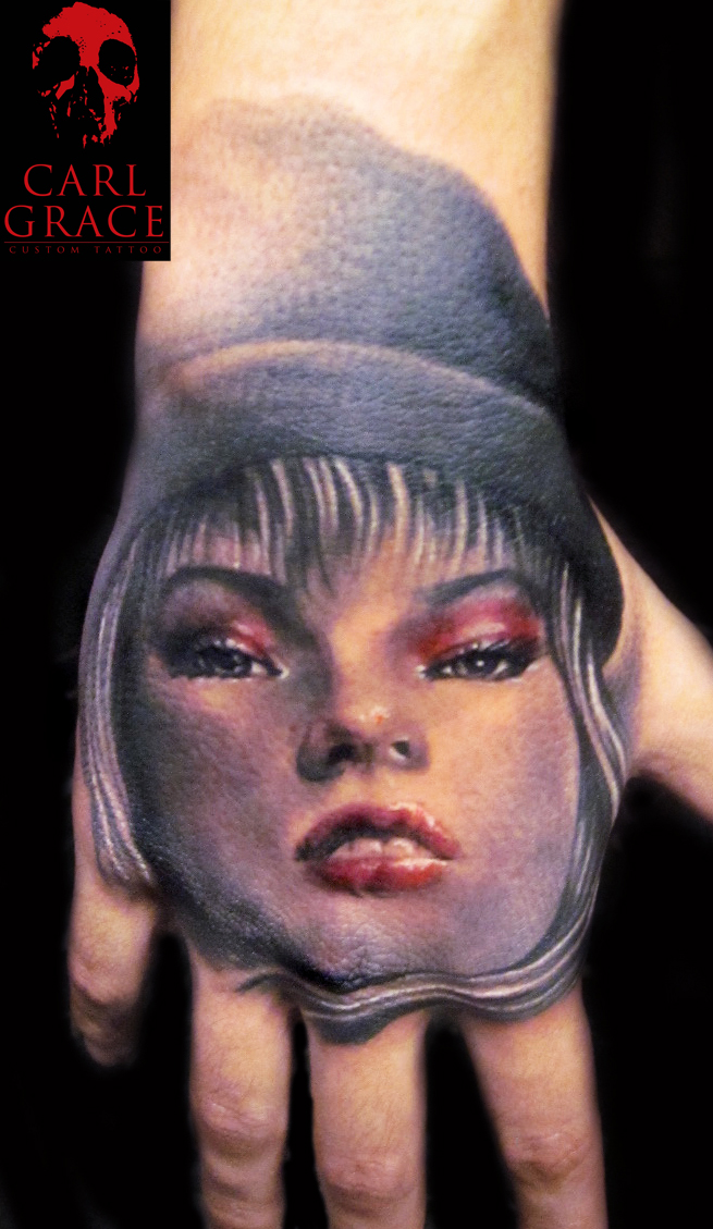 hand tattoo by hatefulss