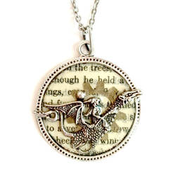 How to train your dragon necklace