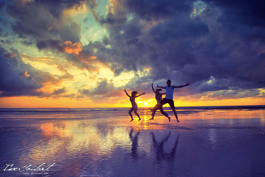 Fun at the Beach by IsacGoulart