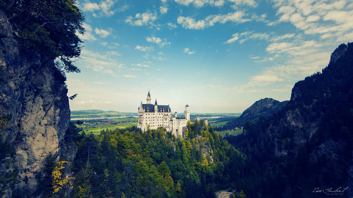 Castle on a Hill by IsacGoulart
