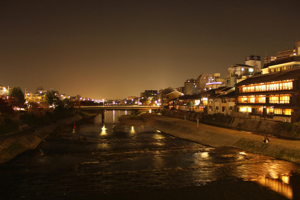 night over the Kamo river